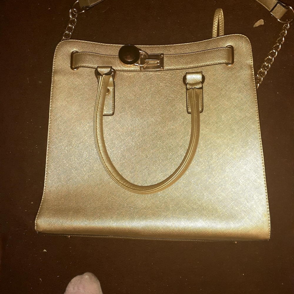 Very large gold tote bag